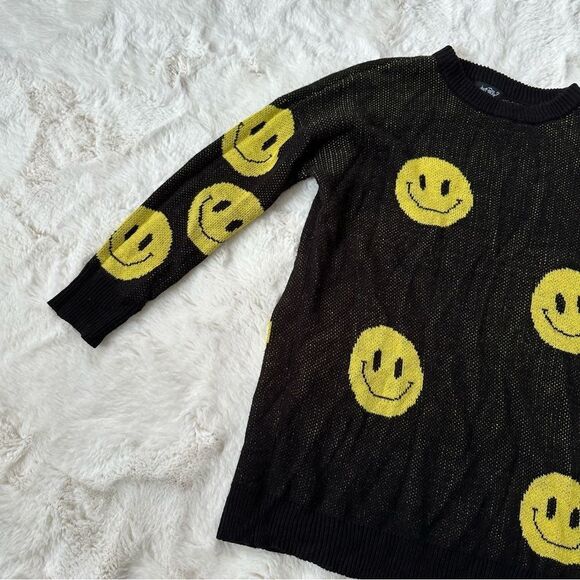 Just Polly black and yellow smiley face sweater (x Princess Polly) - Picture 6 of 9